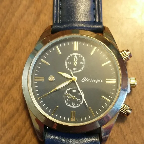 Classique Men's Watch with original case - Picture 3 of 10